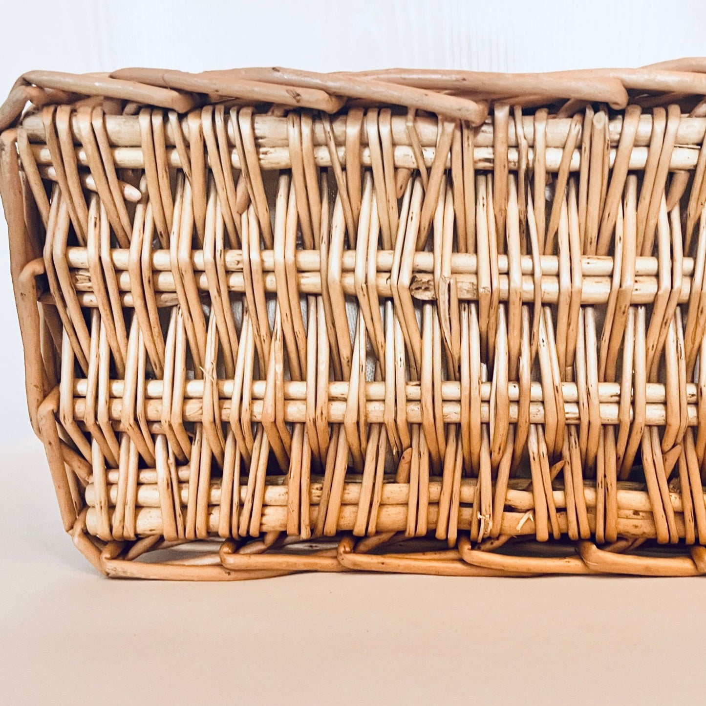 Picnic Basket Hand Purse